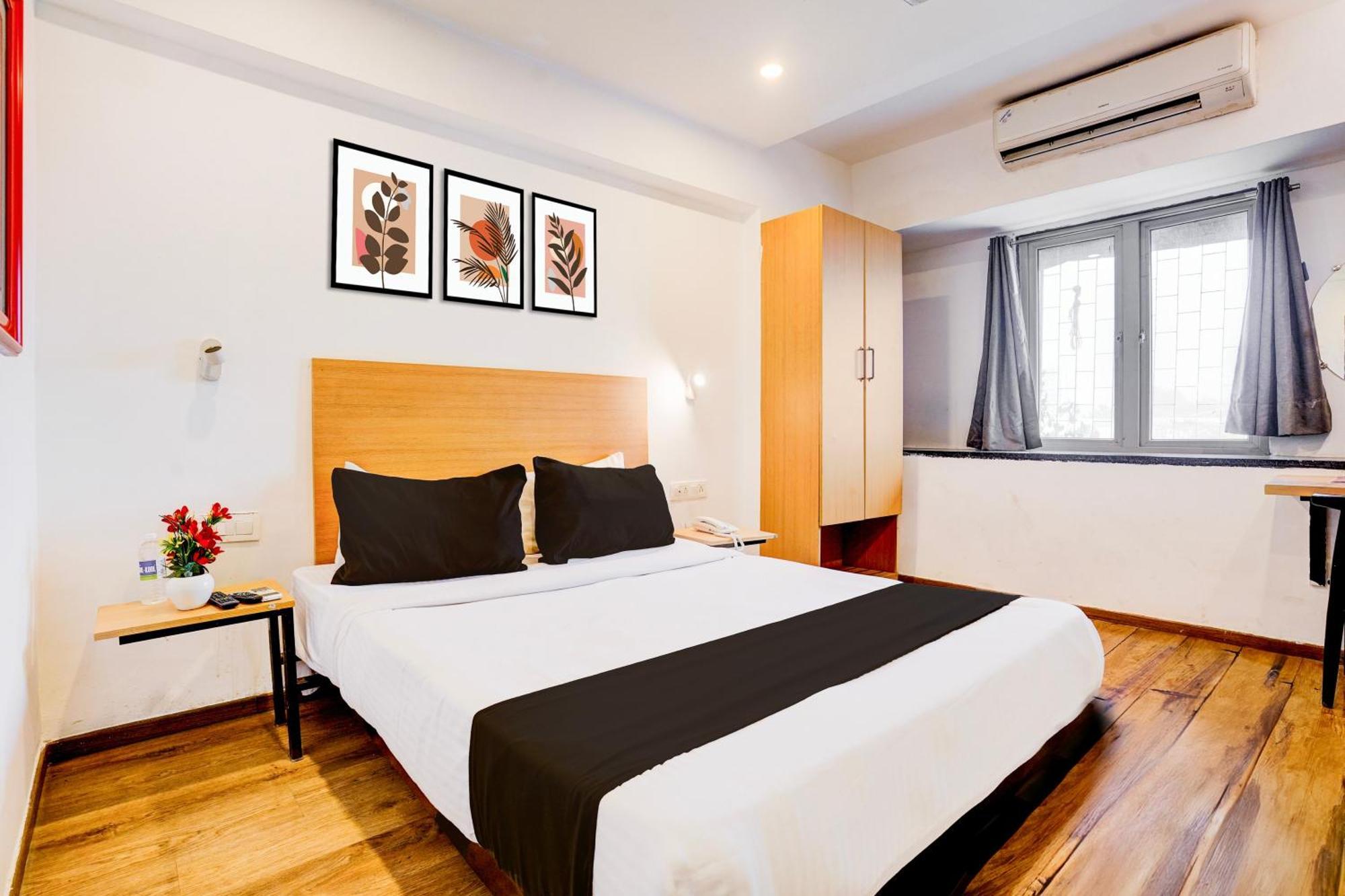 Super Townhouse Khar The Unicontinental Hotel Mumbai Exterior photo